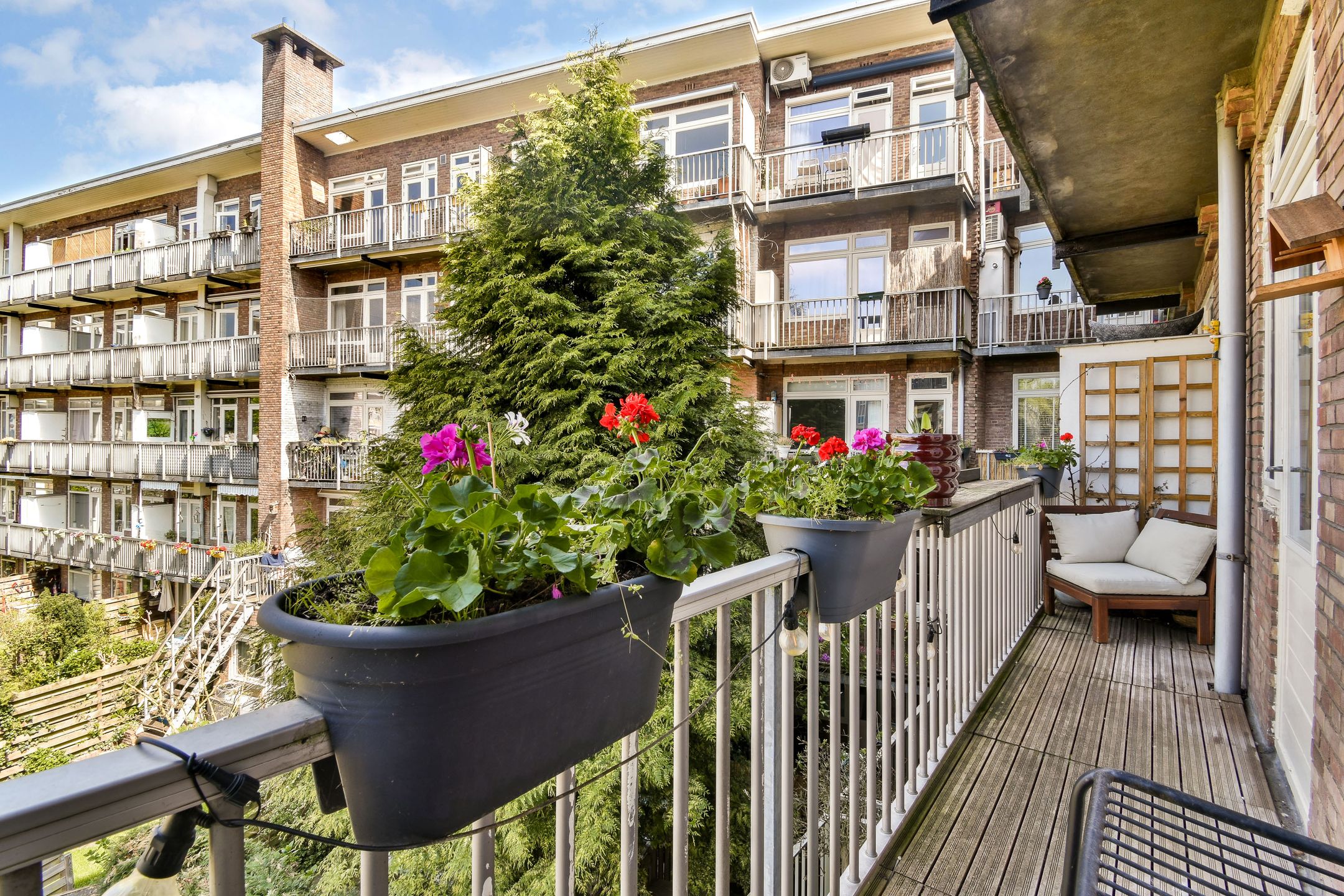 Photo 9 of Winterdijkstraat 6-1