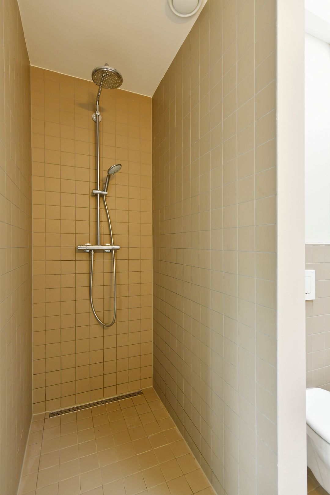 Photo 11 of Utrechtsestraat 83-D