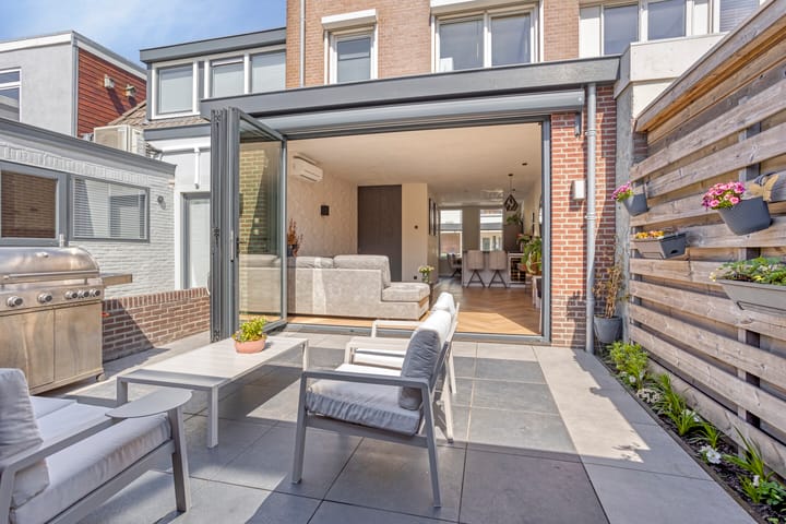 Foto 22 van Trompstraat 15