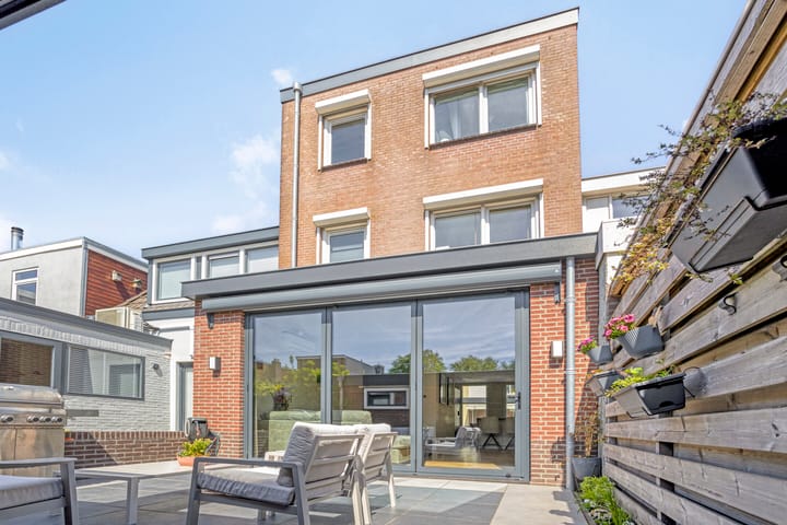 Foto 24 van Trompstraat 15