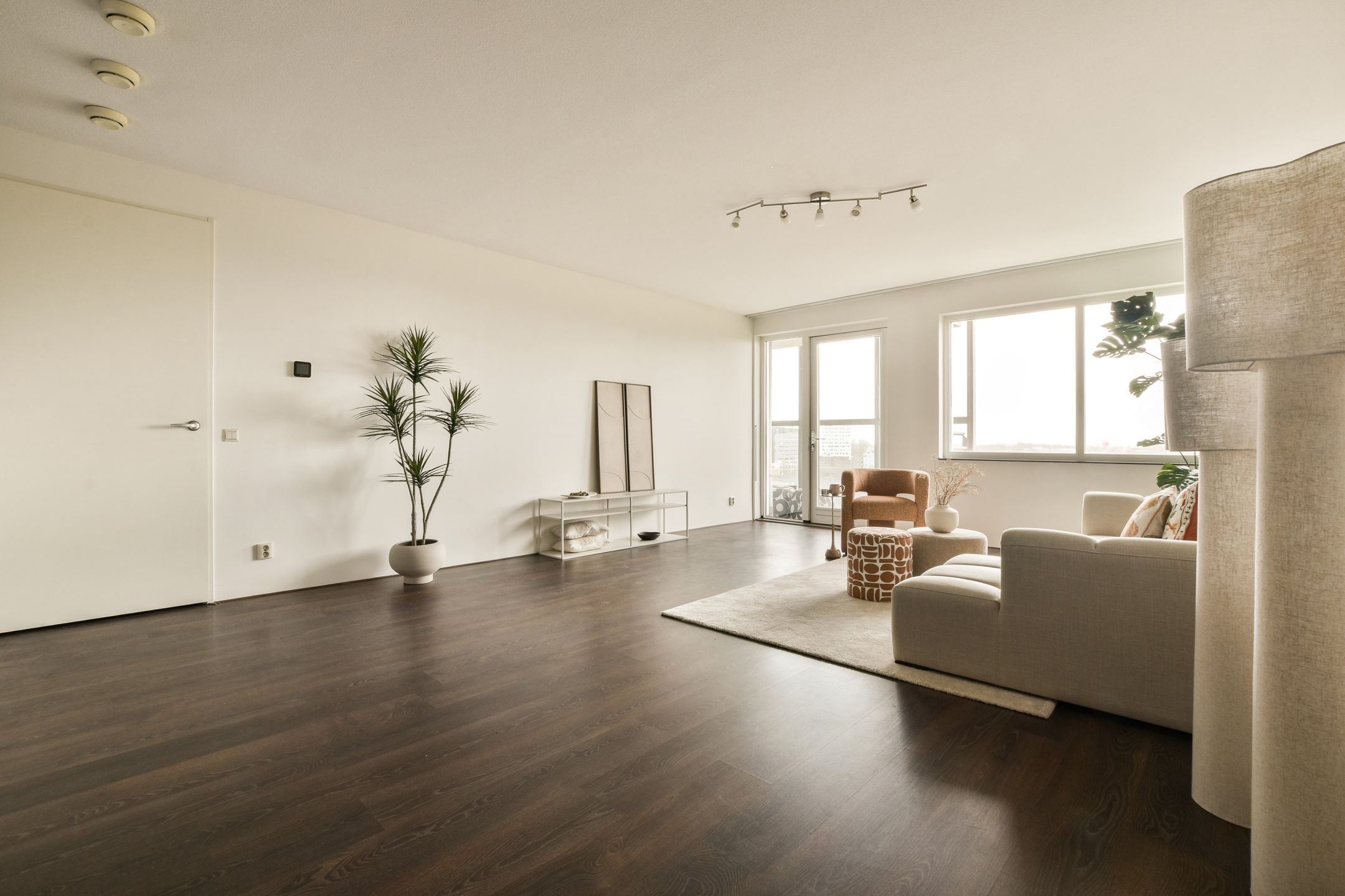 Photo 15 of Van Embdenstraat 108