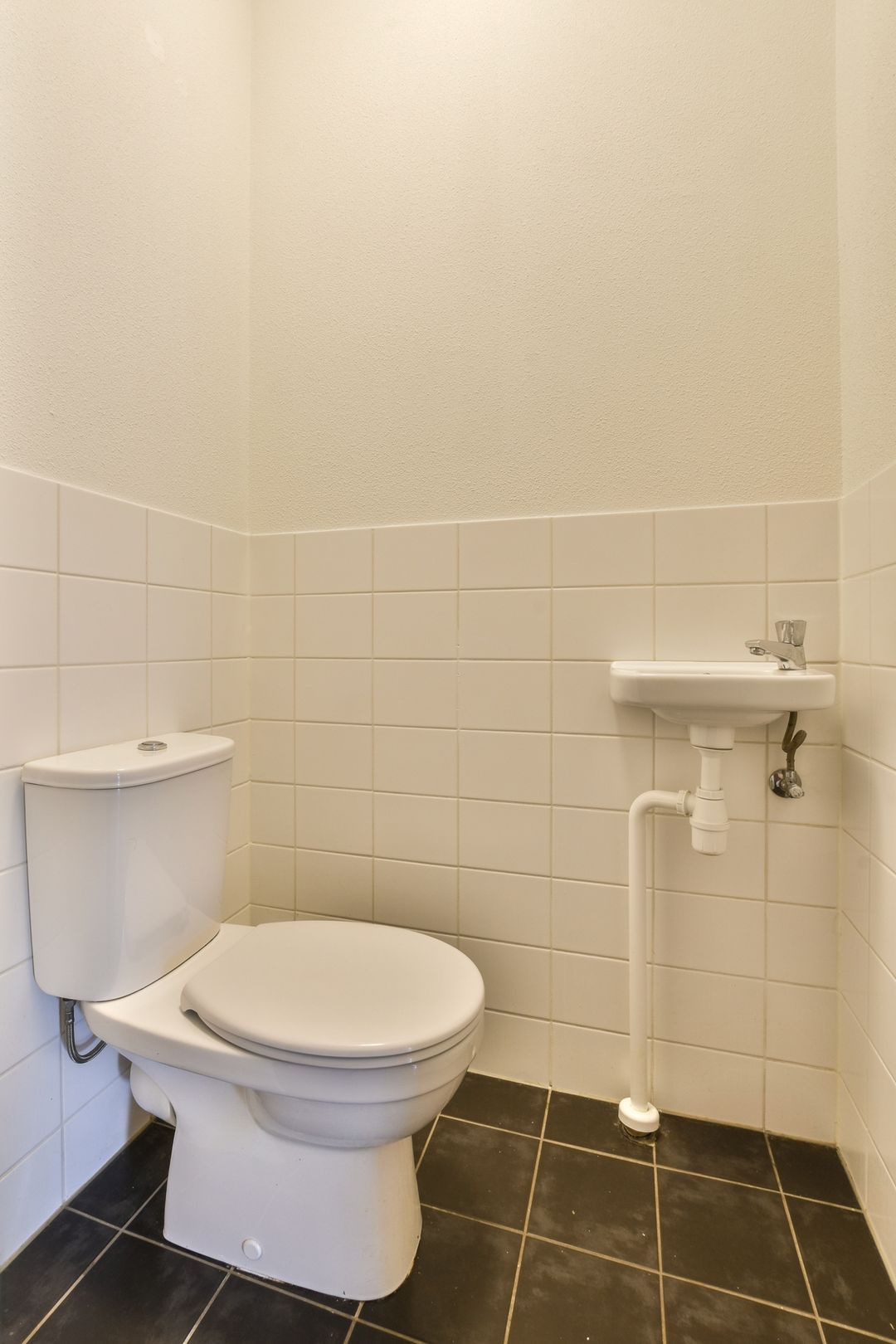 Photo 28 of Van Embdenstraat 108