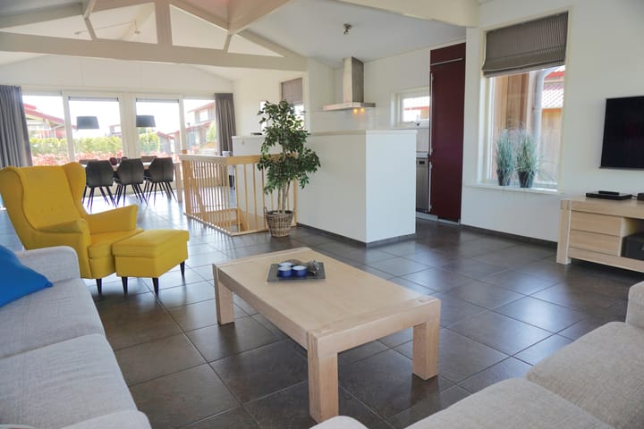 Foto 18 van Rijksstraatweg 80-112