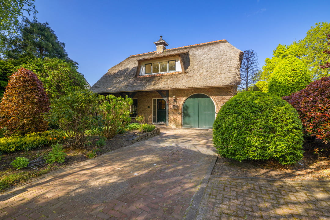 Koopwoningen - huizen te koop in [Funda]