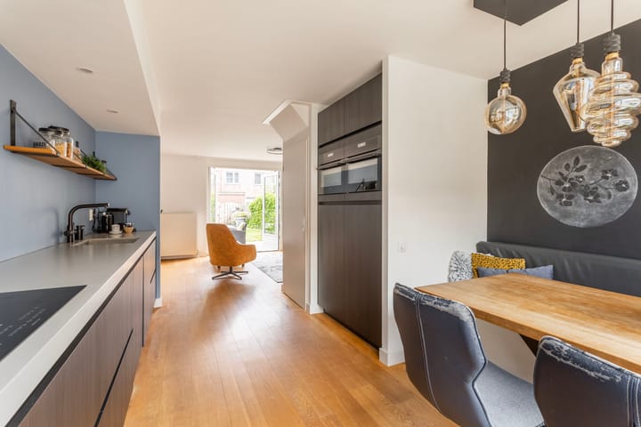 Foto 7 van Adderwortel 32