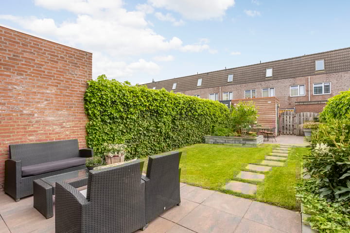 Foto 9 van Adderwortel 32