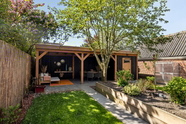 Photo 25 of Simon Sipmastrjitte 18