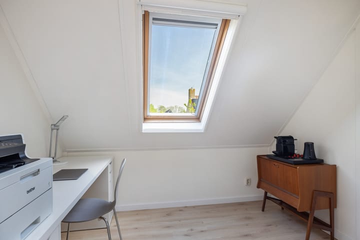 Photo 32 of Simon Sipmastrjitte 18