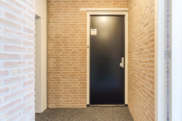 Photo 11 of Dorpsstraat 106-B