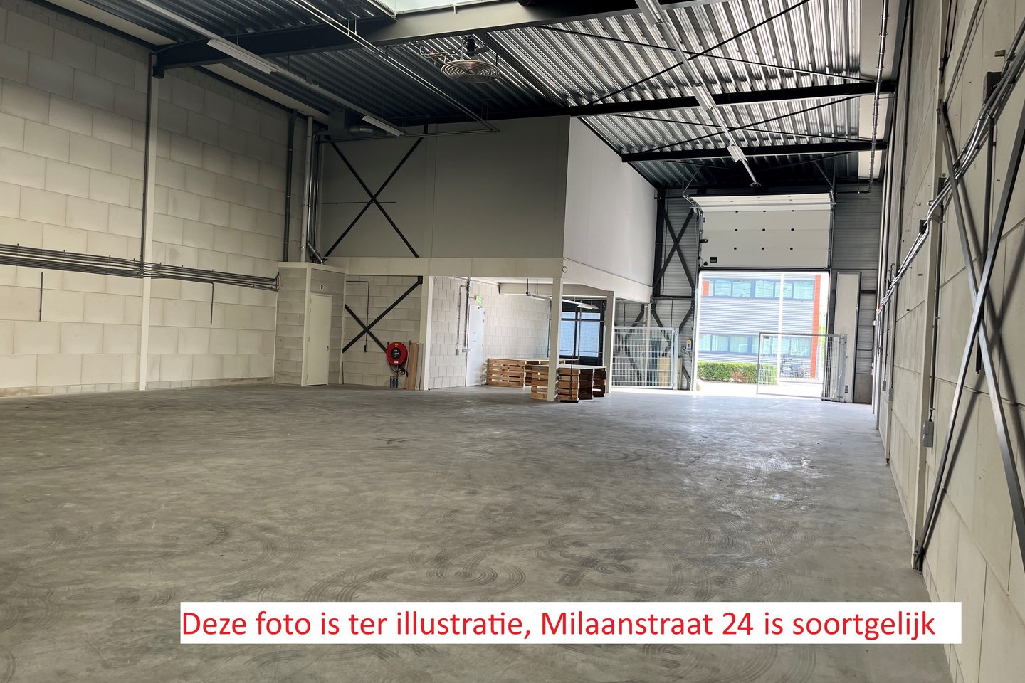 View photo 3 of Milaanstraat 24