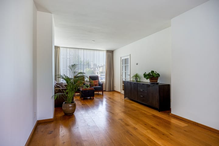 Foto 8 van Neutronstraat 1