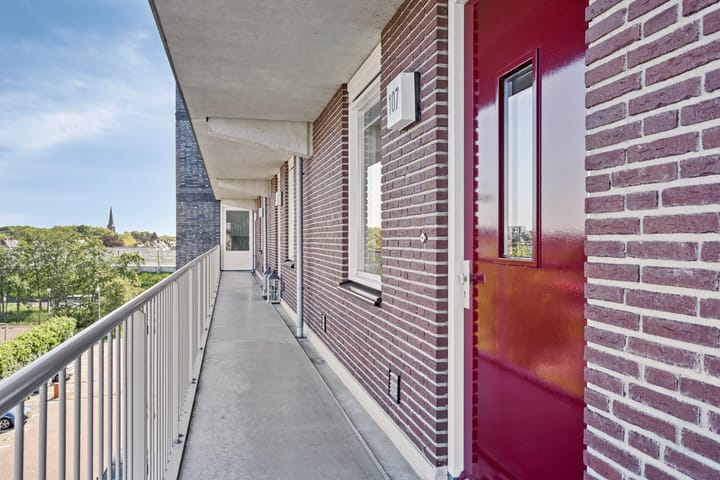 Foto 7 van Zilverstein 107