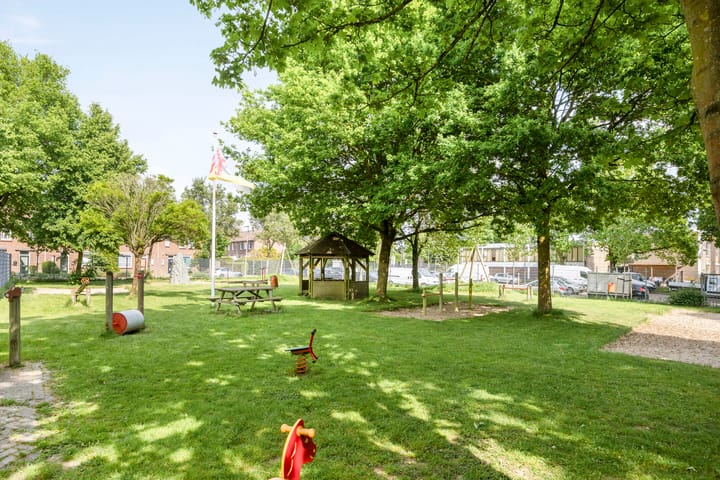 Foto 15 van Vorstenstraat 4