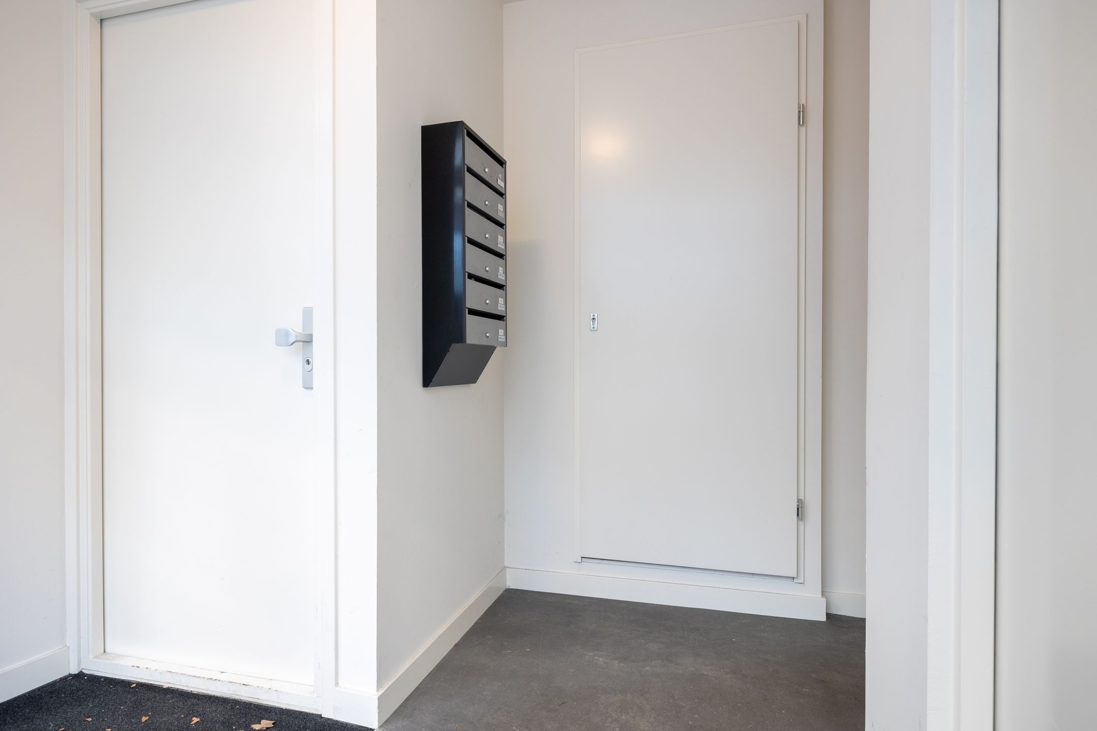 Photo 9 of Sint Anthoniestraat 15-B