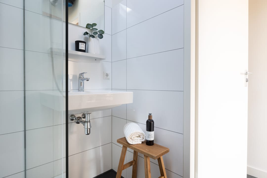 Photo 22 of Sint Anthoniestraat 15-B