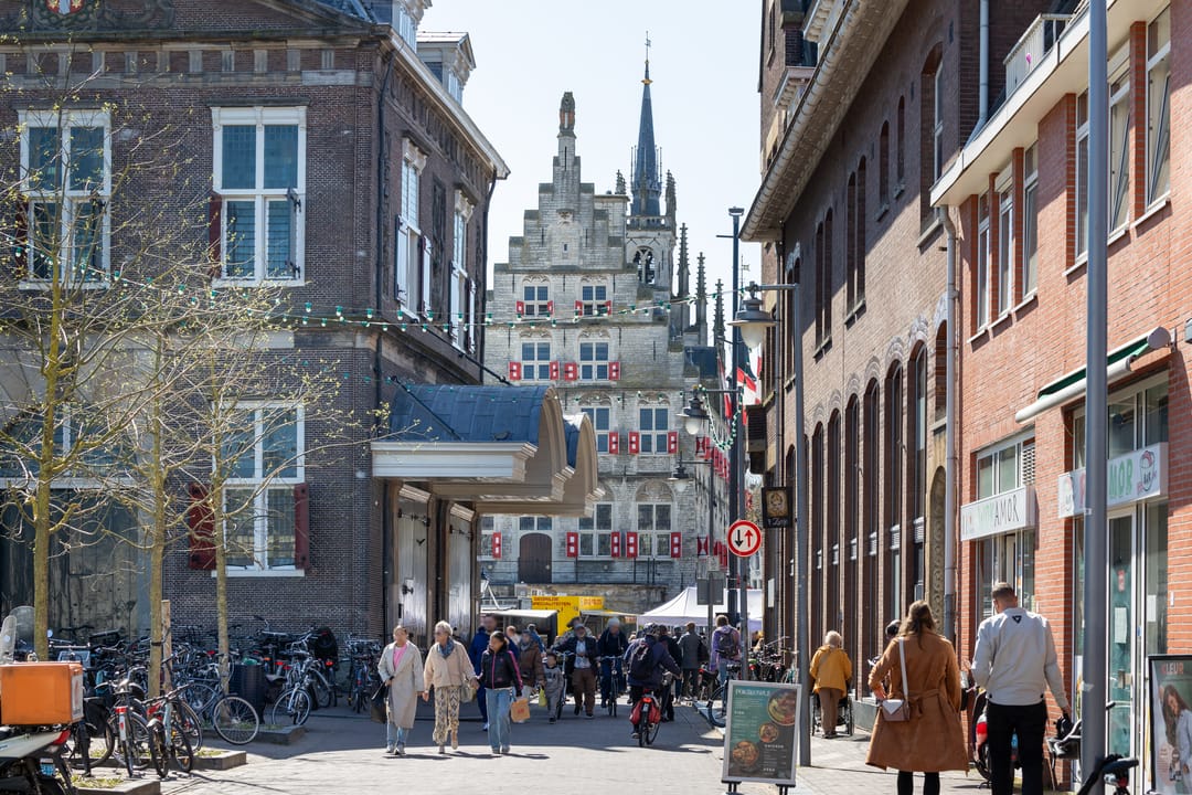 Photo 28 of Sint Anthoniestraat 15-B