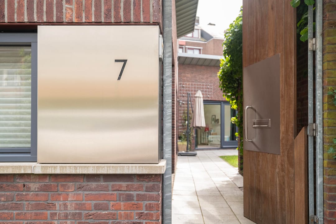 Photo 2 of Amalia van Solmslaan 7