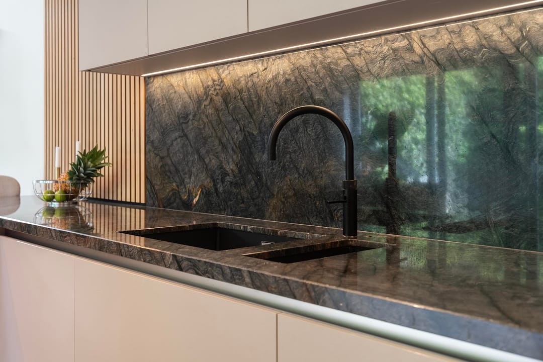 Photo 16 of Amalia van Solmslaan 7