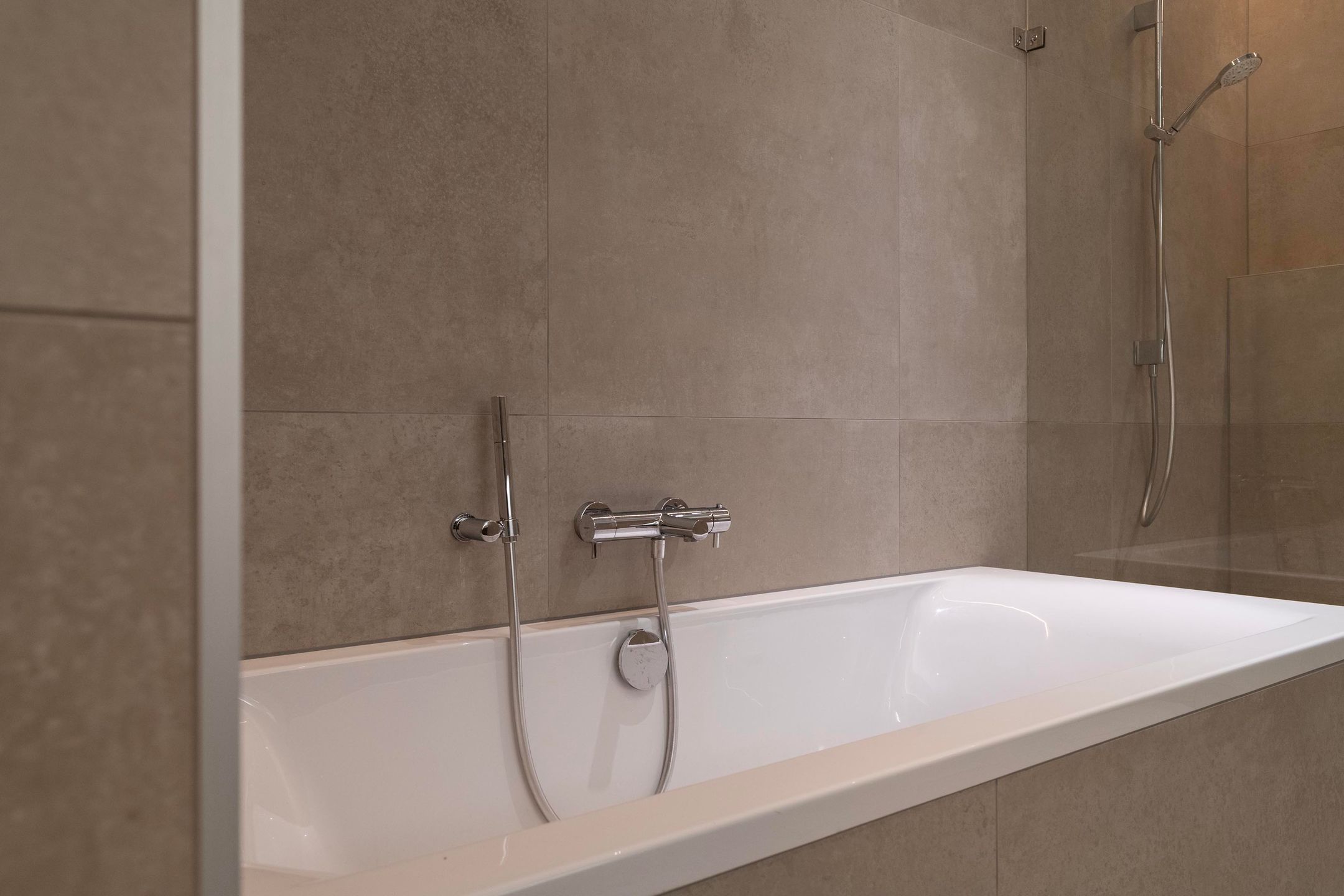 Photo 24 of Amalia van Solmslaan 7