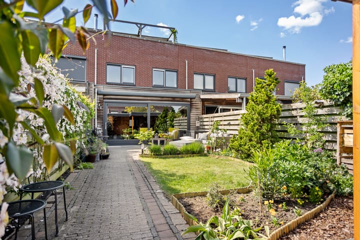 Foto 32 van Hazerswoudestraat 6