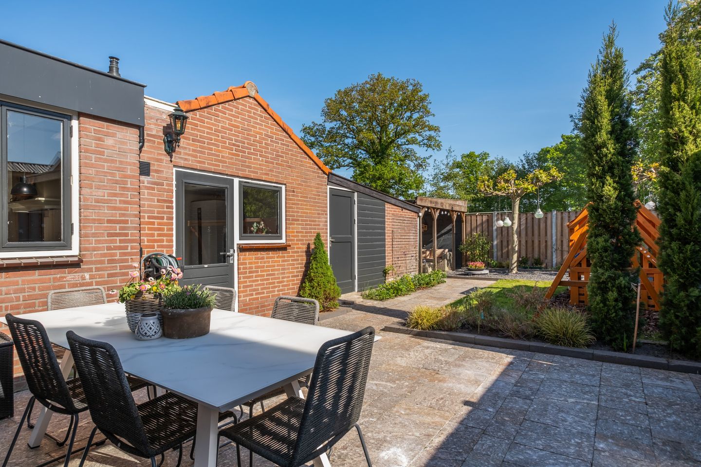 Foto 29 van Schras 32