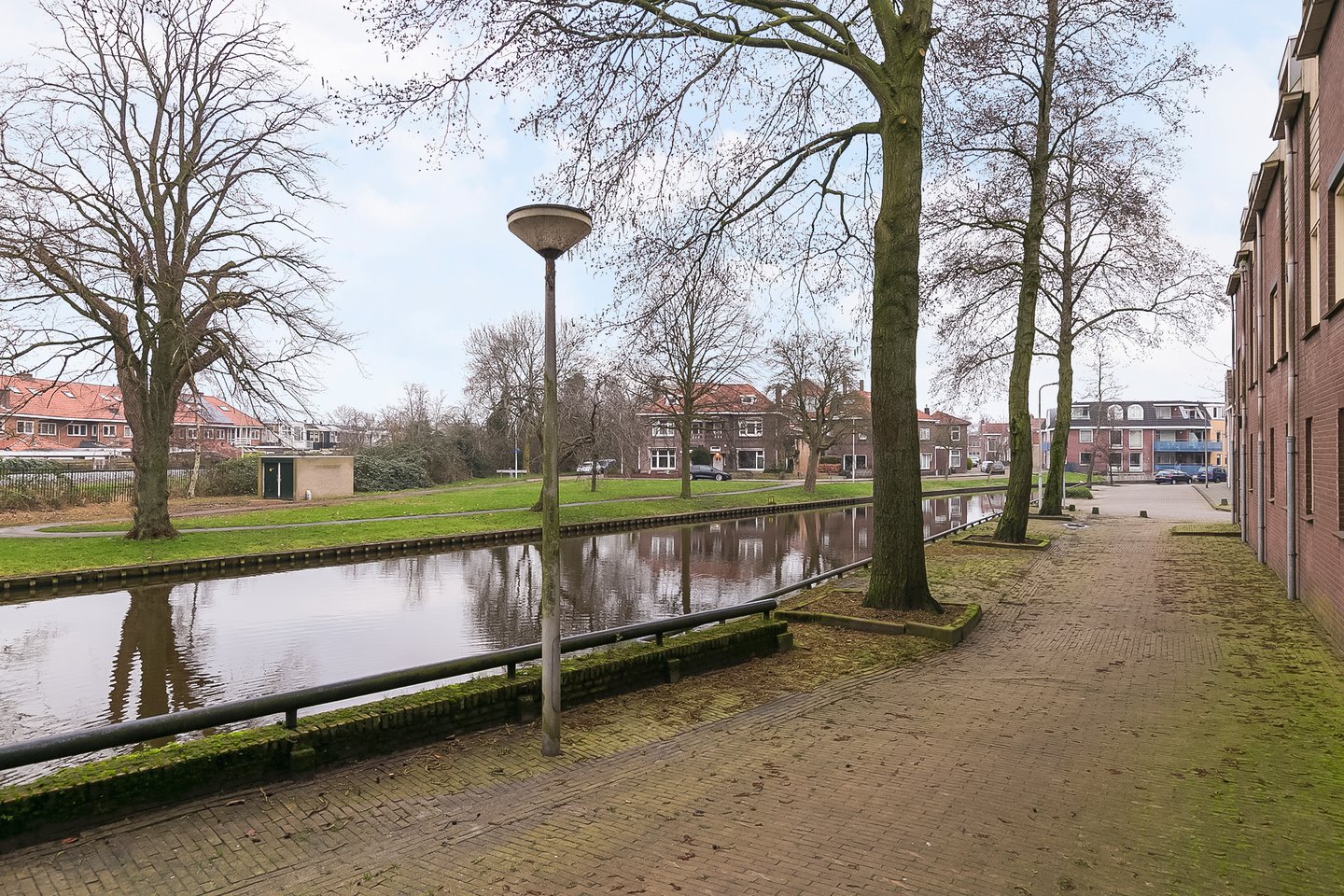 View photo 2 of Parkstraat 22