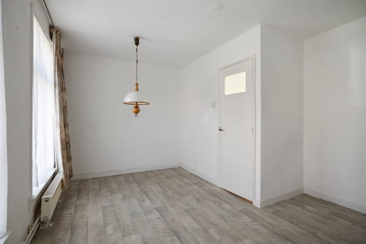 Photo 17 of Willem Barentszstraat 192