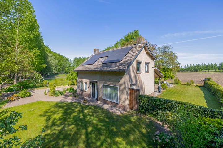 Foto 3 van Besselaar 13-A