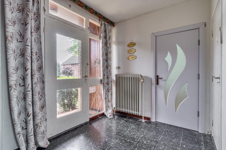 Photo 10 of Hoofdstraat 42