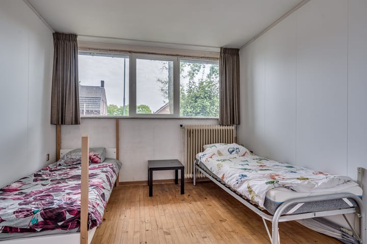 Photo 13 of Hoofdstraat 42