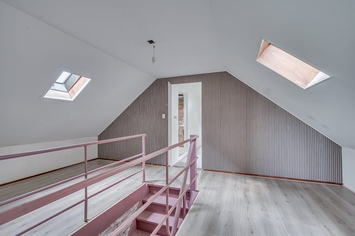 Photo 20 of Hoofdstraat 42