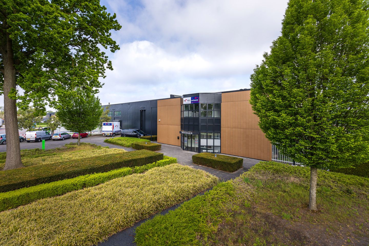 View photo 1 of Schouwrooij 29