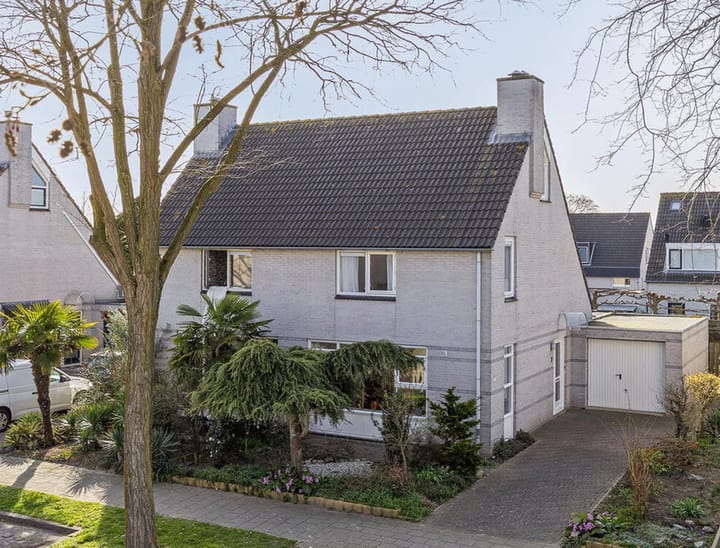 Photo 1 of Vlielandlaan 7