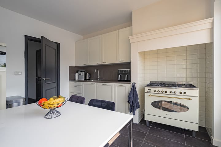 Foto 7 van Raadhuisstraat 6