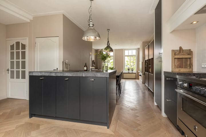 Foto 9 van Julianastraat 55