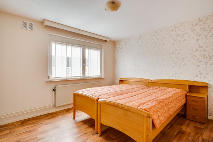 Foto 17 van Loverstraat 37