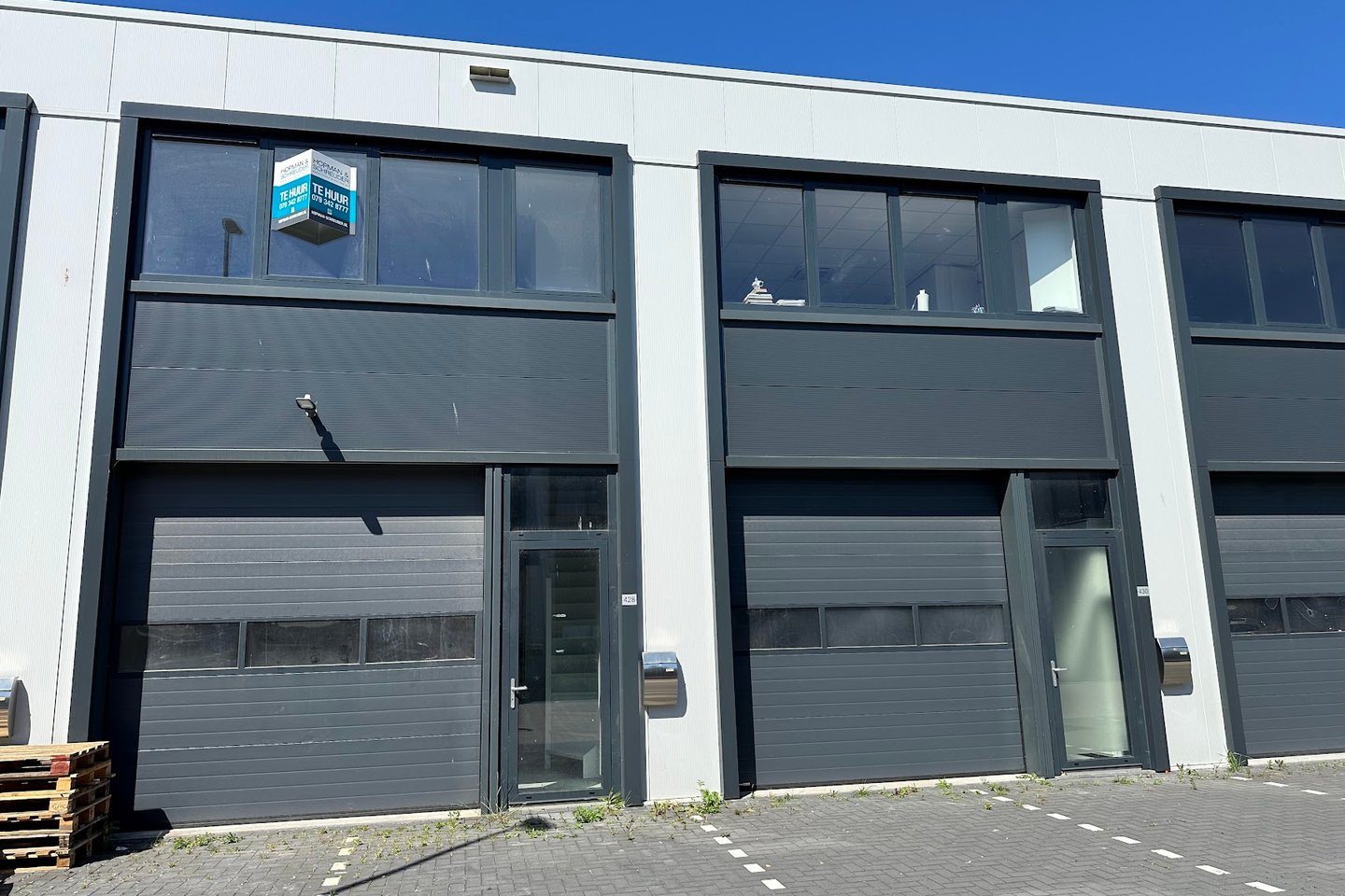 Bekijk foto 1 van Titaniumweg 428