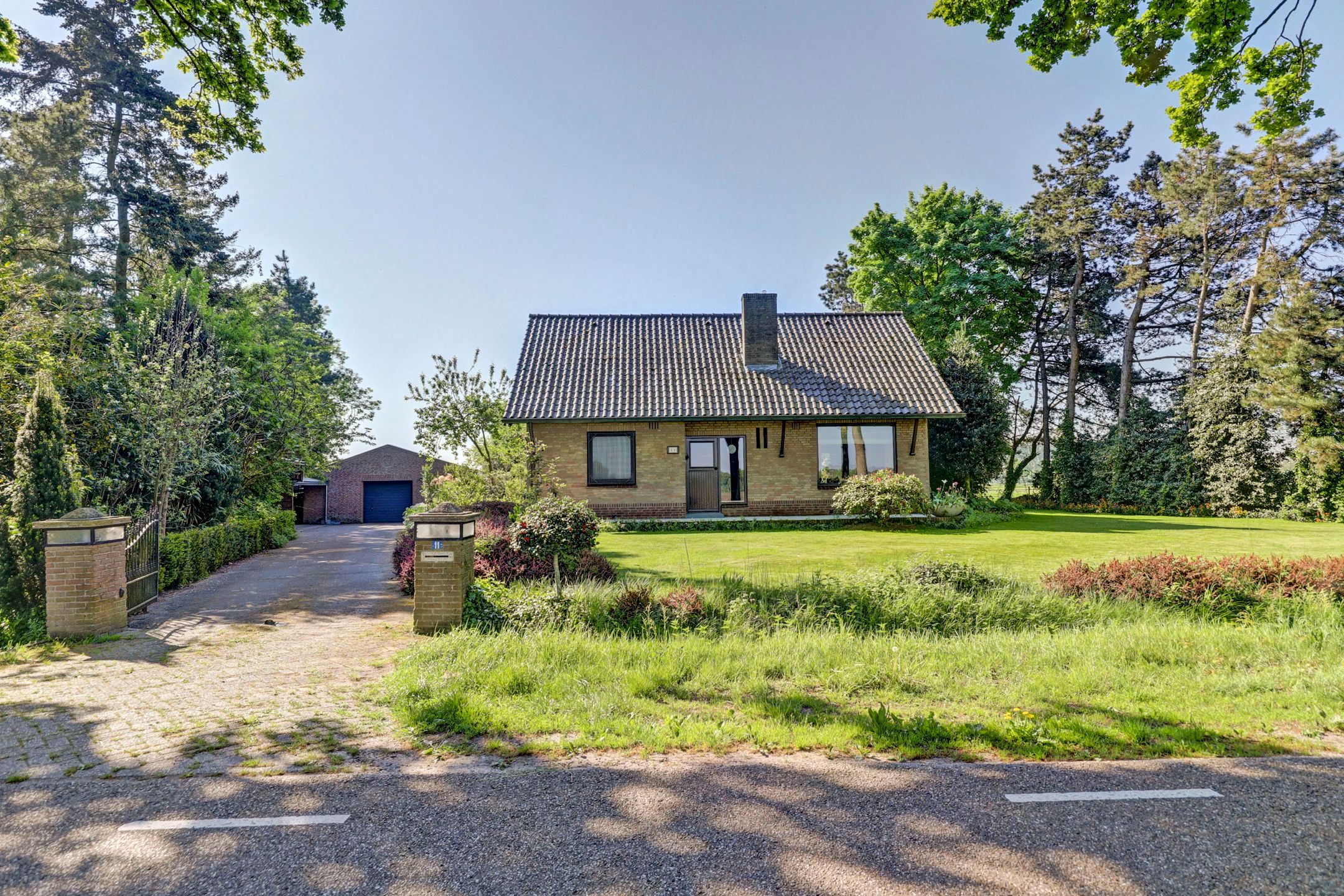 Foto 6 van Gemertseweg 11