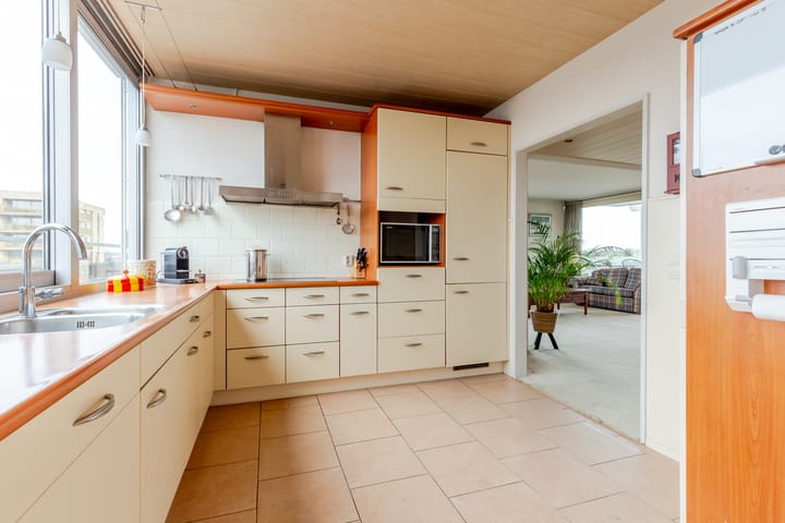 Foto 10 van Bartoklaan 90