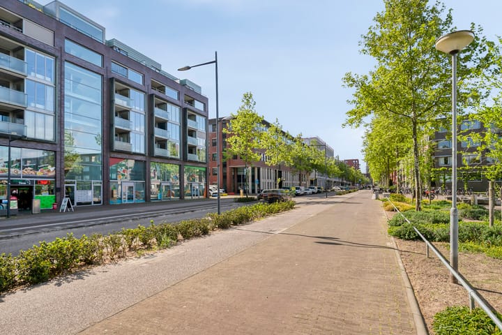 Photo 33 of Onderwijsboulevard 168