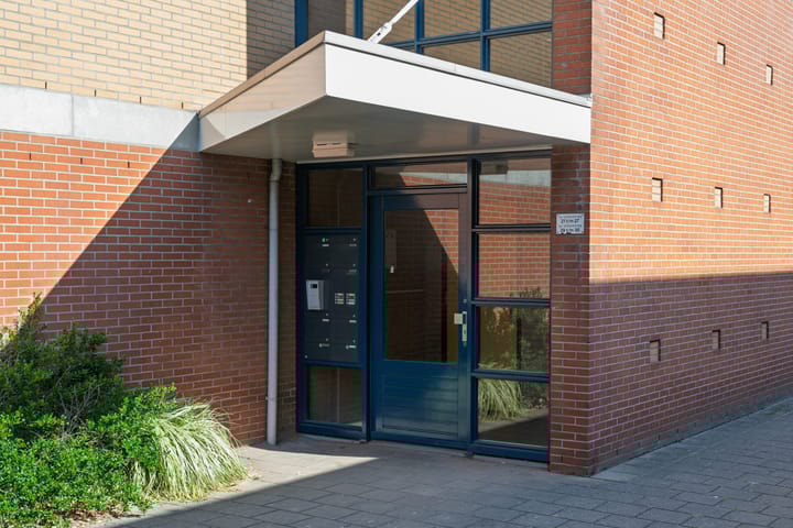 Photo 4 of Midden-Scheepvaartstraat 23