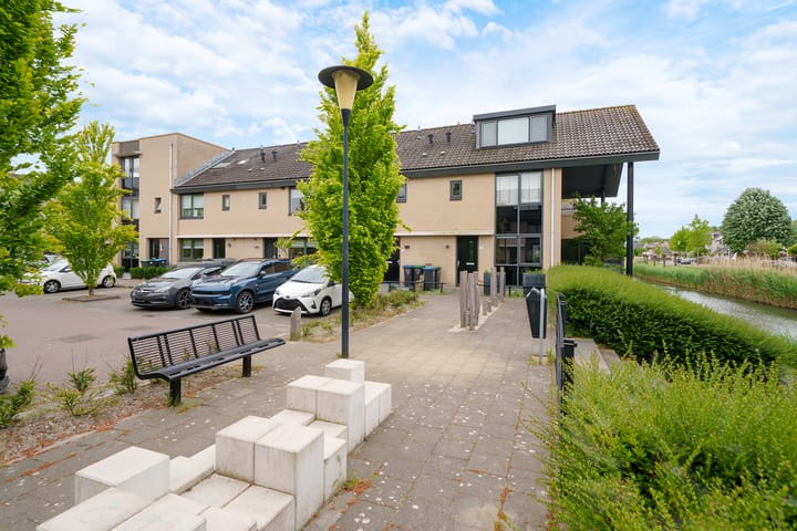 Foto 32 van Leeuwenburg 8