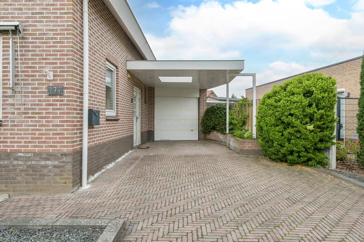 Foto 55 van Hamburgerweg 174