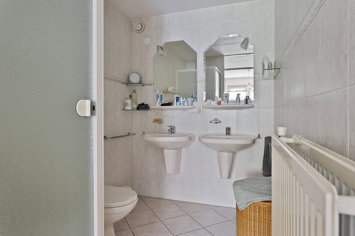 Foto 15 van Cort van der Lindenlaan 11