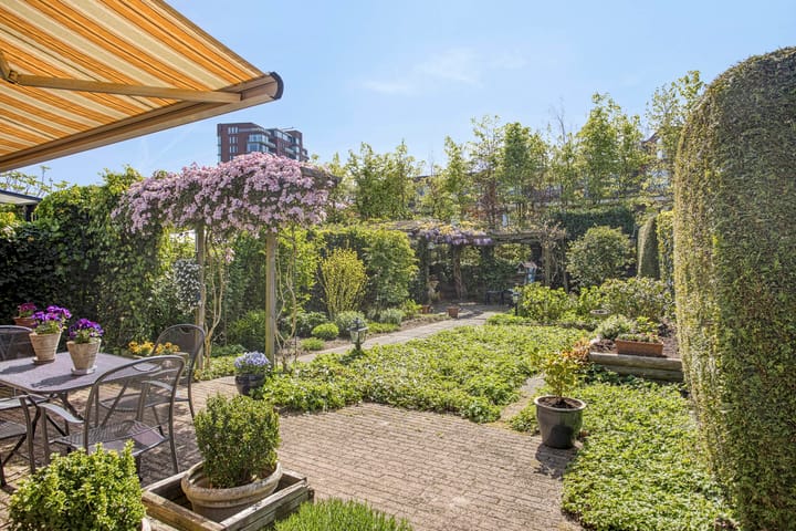 Foto 26 van Cort van der Lindenlaan 11