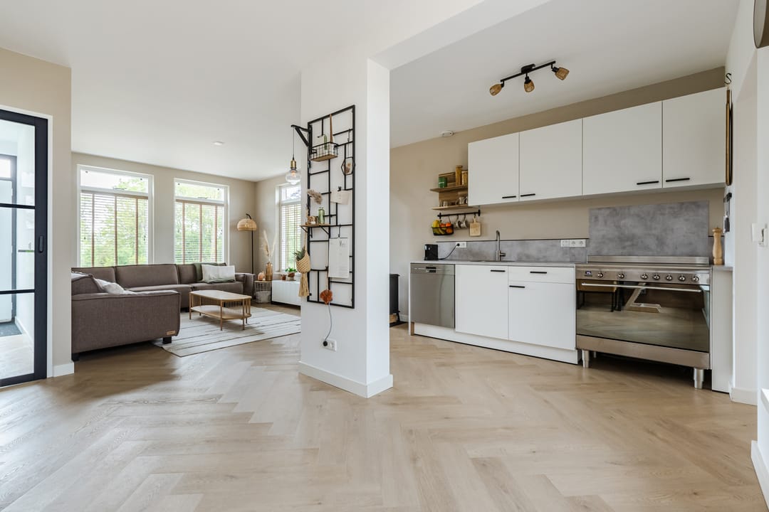 Foto 17 van Middenweg 16