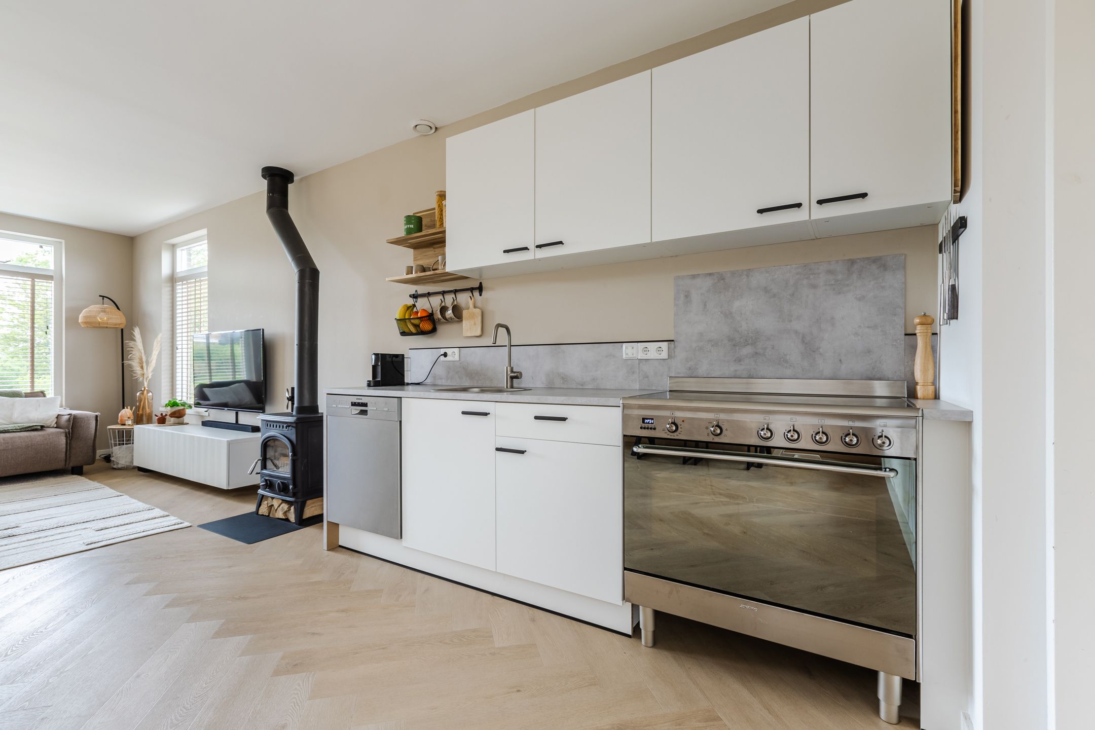 Foto 18 van Middenweg 16