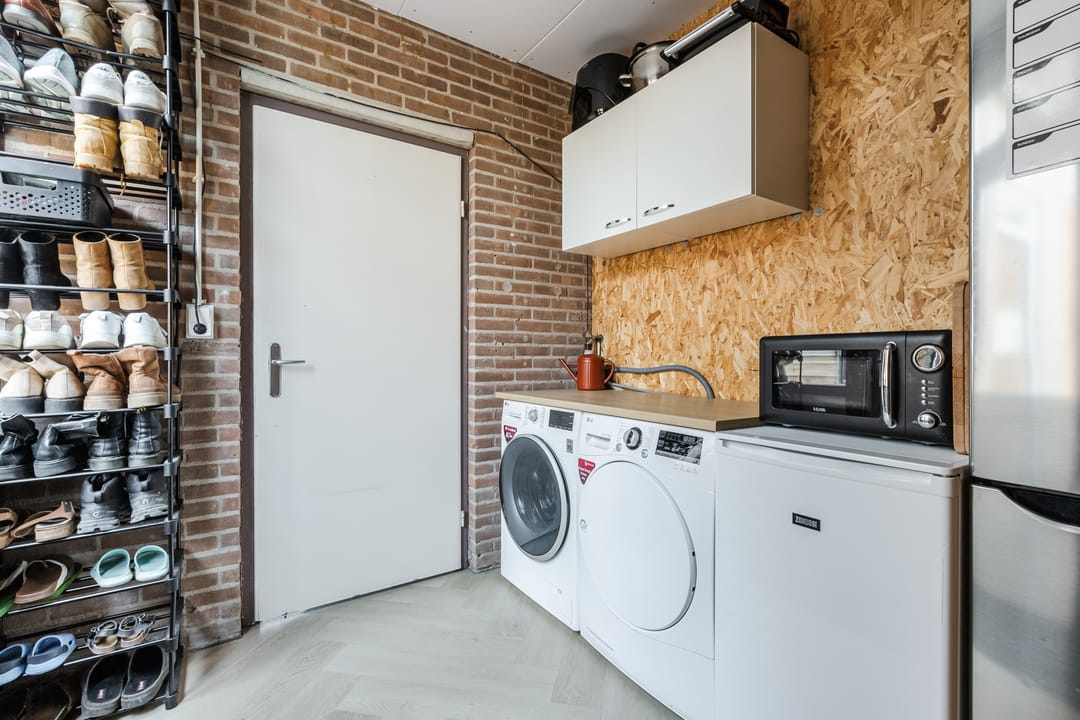 Foto 22 van Middenweg 16