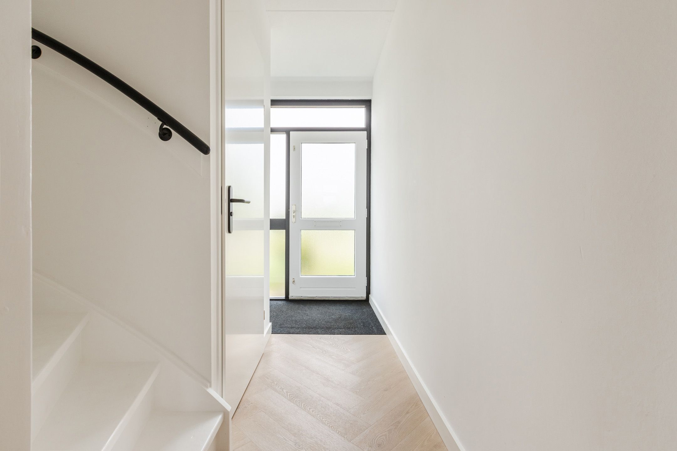 Foto 24 van Middenweg 16