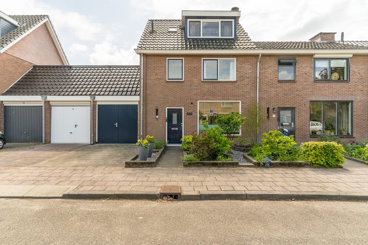 Foto 1 van Papaverweg 26